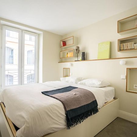 Elegant And Modern Parisian Charm Apartment Екстериор снимка