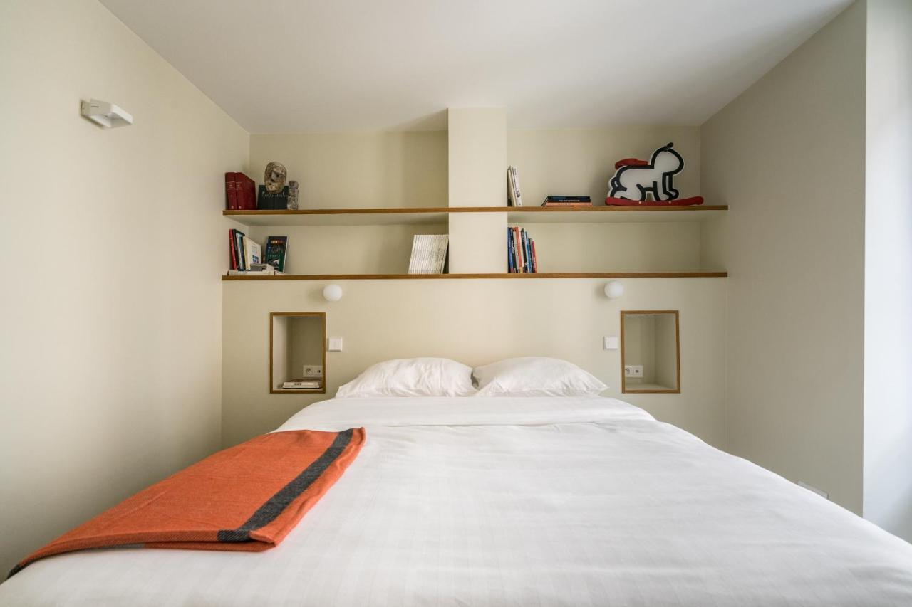 Elegant And Modern Parisian Charm Apartment Екстериор снимка