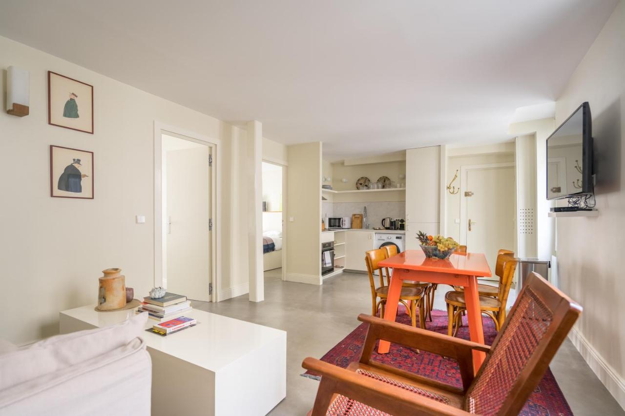 Elegant And Modern Parisian Charm Apartment Екстериор снимка
