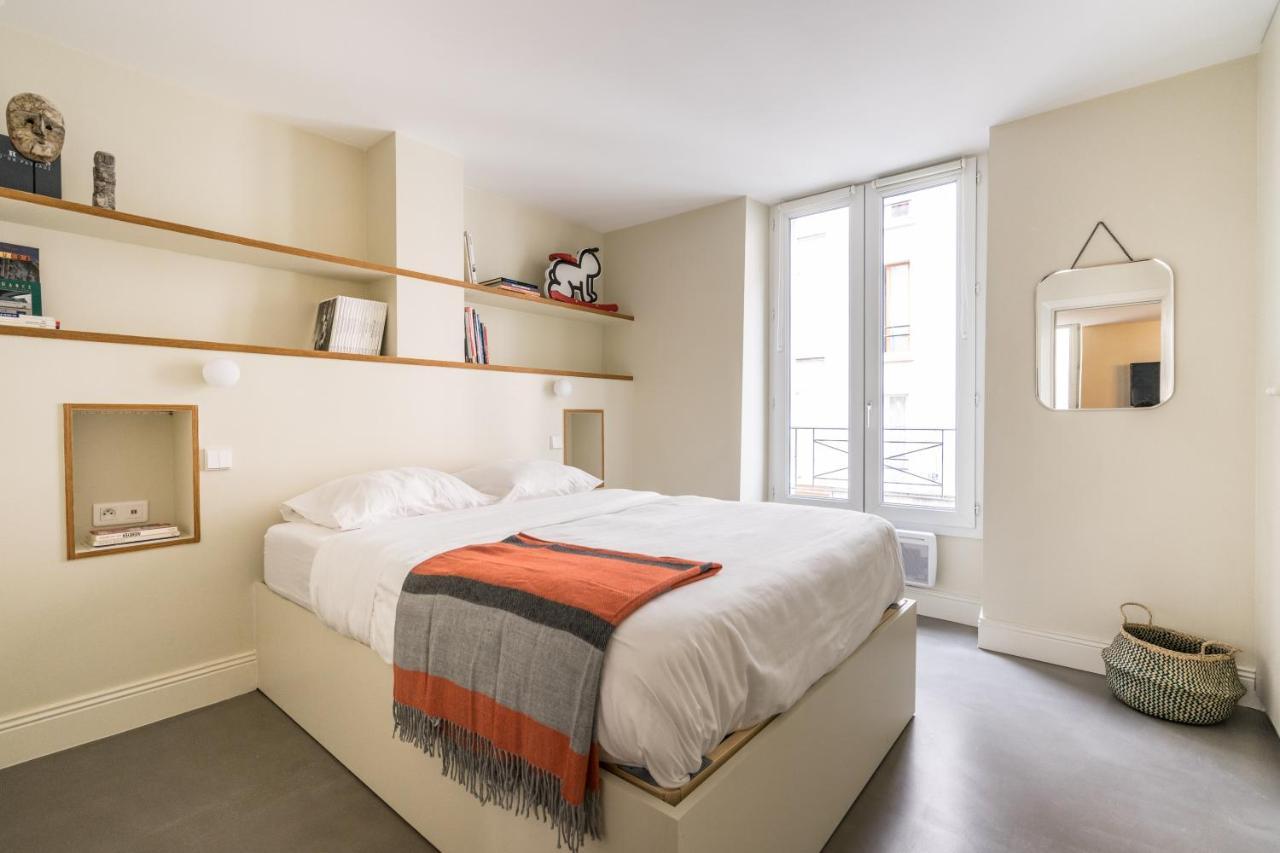Elegant And Modern Parisian Charm Apartment Екстериор снимка